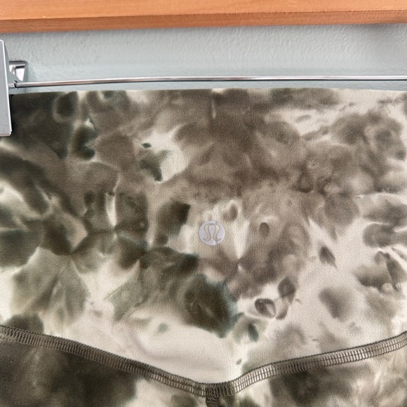 Lululemon Align High-Rise Crop Leggings - Picture 11 of 13